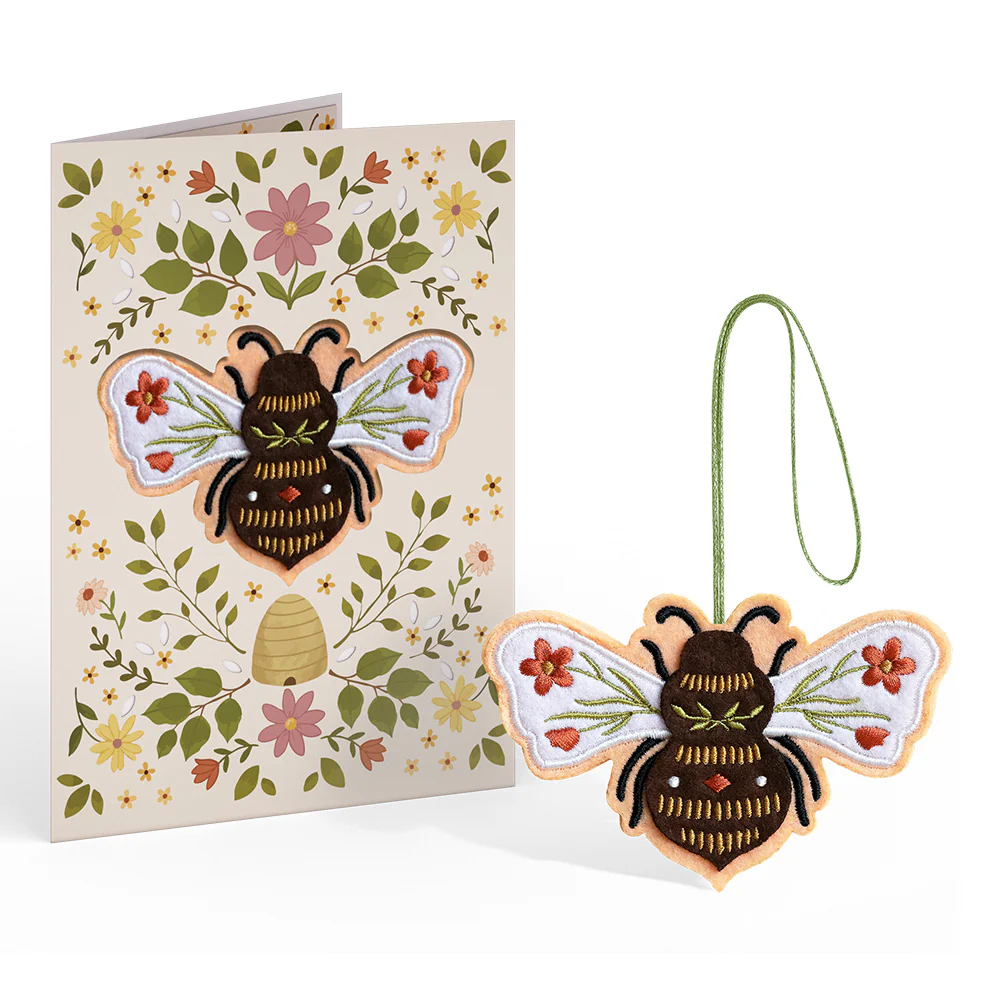 Botanical Bee HeartFelt Charm Card™ - Image 2