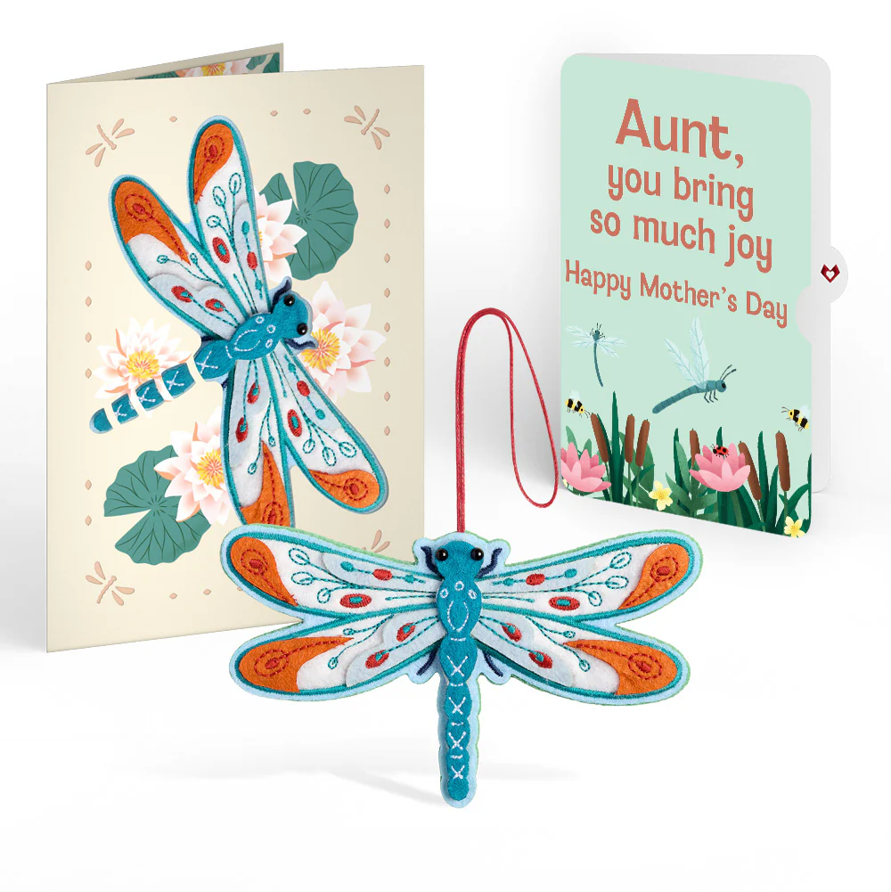 Peaceful Dragonfly Mother’s Day HeartFelt Charm Card™ and Sentiment Set for Aunt